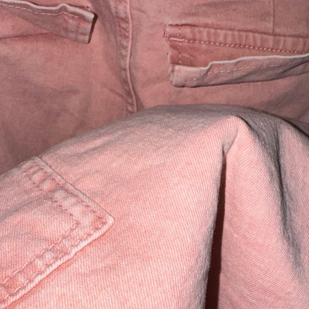 VIP JEANS- NWOT Pink Acid Wash Wide-Leg Cargo Jeans Size 11/12 - Picture 16 of 17